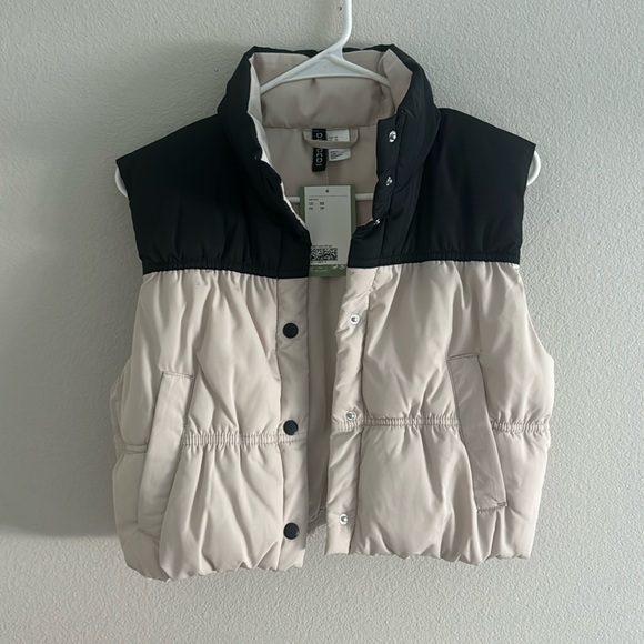 H and M PUFF VEST monochrome with tags - Picture 1 of 3